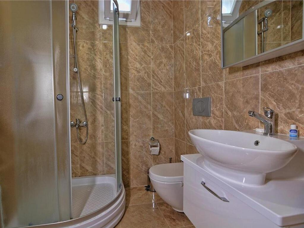 Airport Guelluek Otel Milas المظهر الخارجي الصورة